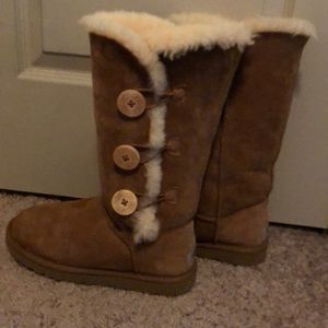 Bailey Button triplet II Ugg boots